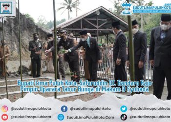 Bupati Lima Puluh Kota, Pimpin Upacara Tabur Bunga di Makam 9 Syuhada
