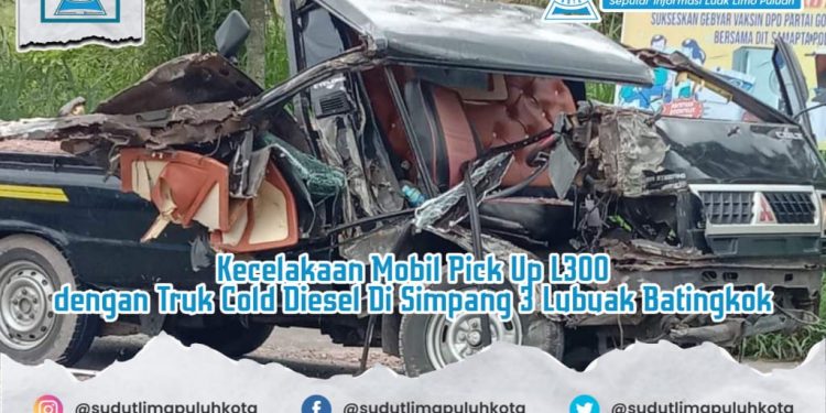 Kecelakaan Mobil Pick Up L300 dengan Truk Cold Diesel Di Simpang 3 Lubuak Batingkok