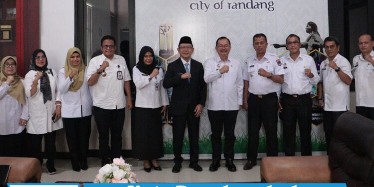 Wali Kota Payakumbuh Dukung Legalitas Usaha UMKM dalam Pertemuan dengan Kemenkumham