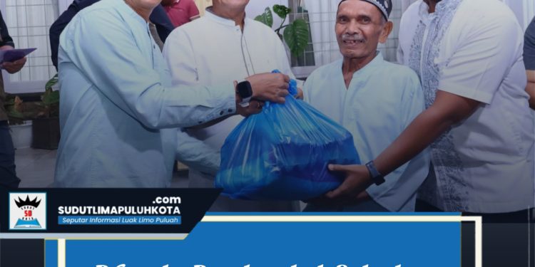 Pramuka Payakumbuh Salurkan Puluhan Paket Sembako untuk Masyarakat Jelang Idul Fitri
