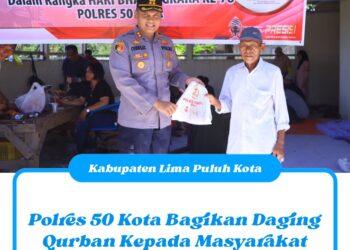 Polres 50 Kota Bagikan Daging Qurban Kepada Masyarakat