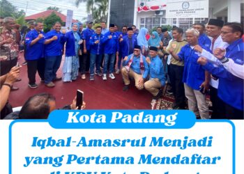 Iqbal-Amasrul Menjadi yang Pertama Mendaftar di KPU Kota Padang