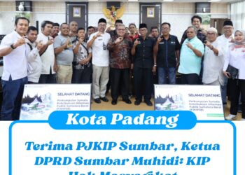 Terima PJKIP Sumbar, Ketua DPRD Sumbar Muhidi: Keterbukaan Informasi Publik Hak Masyarakat