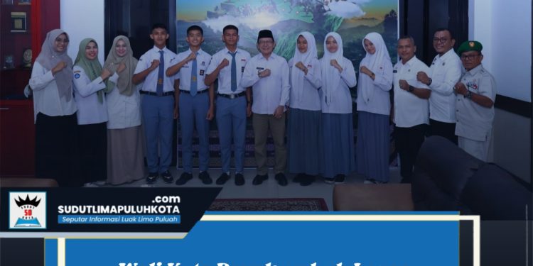Wali Kota Payakumbuh Lepas Enam Calon Paskibraka ke Seleksi Tingkat Provinsi Sumbar